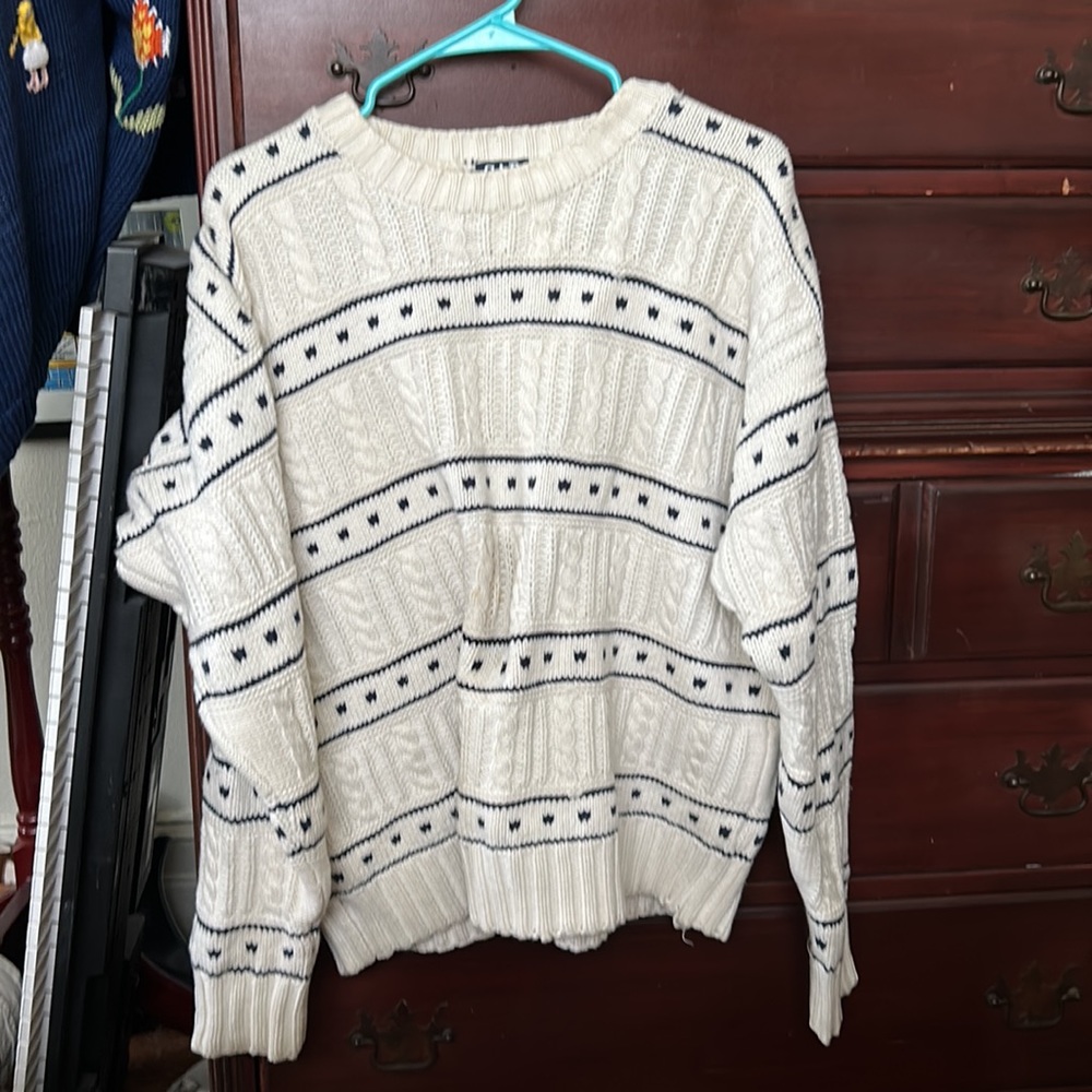 FREE SHIP Quality Gap Sweater (L)